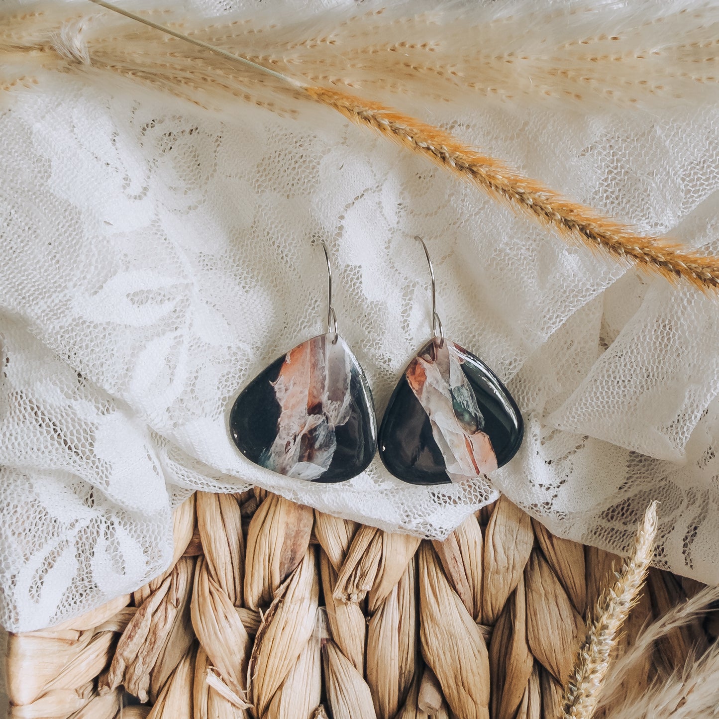 Sunrise Wilma Dangle Earrings