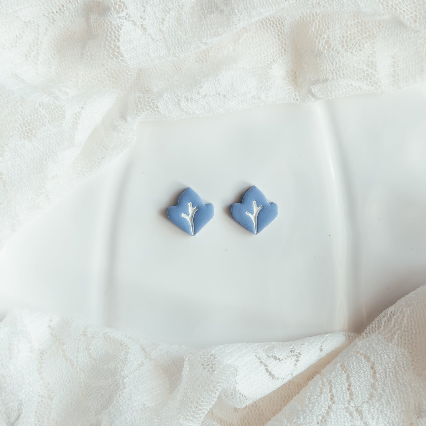 Dreamy Fall Leaf Stud Earrings